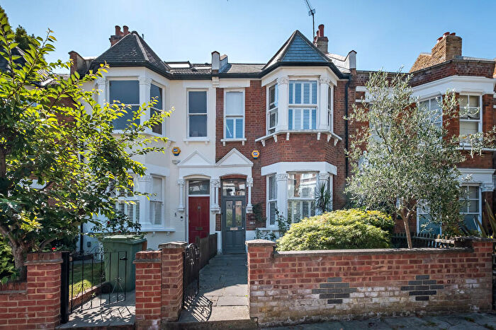 4 Bedroom House For Sale In Hillfield Road, London, NW6