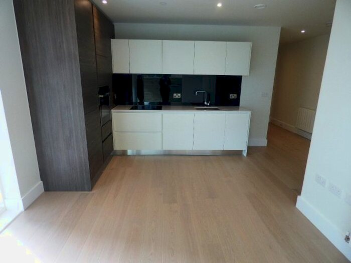 1 Bedroom Flat To Rent In Cottam House, Kidbrooke Park Road, London, SE3