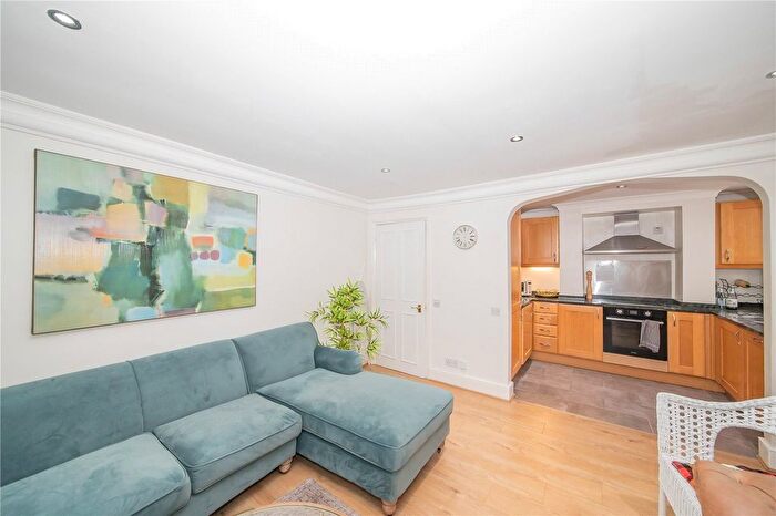 2 Bedroom Flat To Rent In Marlborough Road, Richmond, TW10