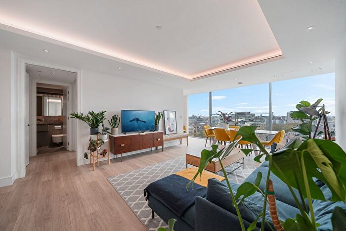 2 Bedroom Flat To Rent In Carrara Tower, Bollinder Place, London, EC1V