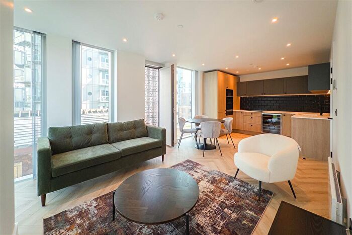 2 Bedroom Apartment To Rent In Bankside, Colliers Yard, M3