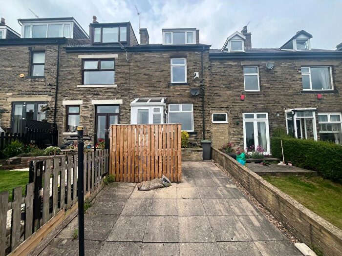 3 Bedroom Terraced House For Sale In South View Terrace, Baildon, Shipley, BD17