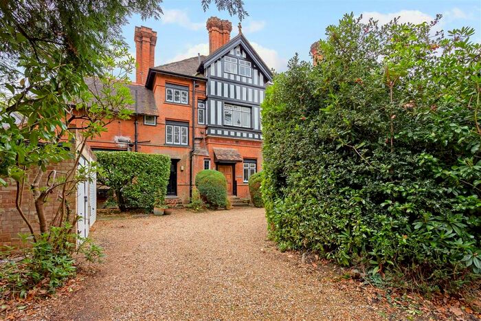 2 Bedroom Town House To Rent In Charters Road, Sunningdale, Ascot SL5