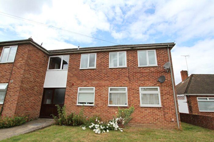 1 Bedroom Apartment To Rent In Manor Road, Banbury, Oxon, OX16