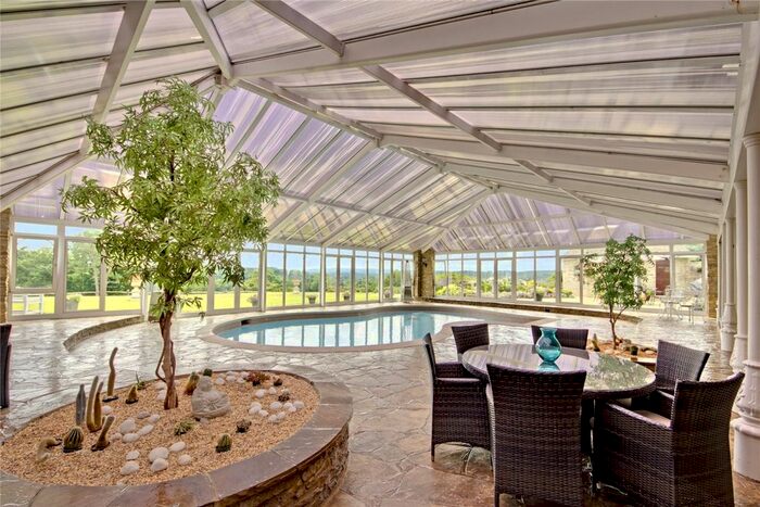 4 Bedroom Detached House To Rent In Monks Walk, Farnham, GU9