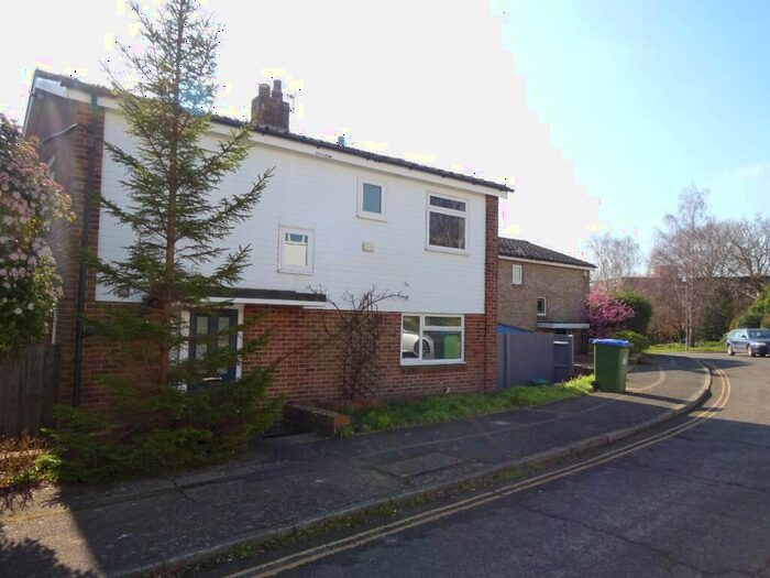 4 Bedroom Semi-Detached House To Rent In Barons Down Road, Lewes, East Sussex, BN7