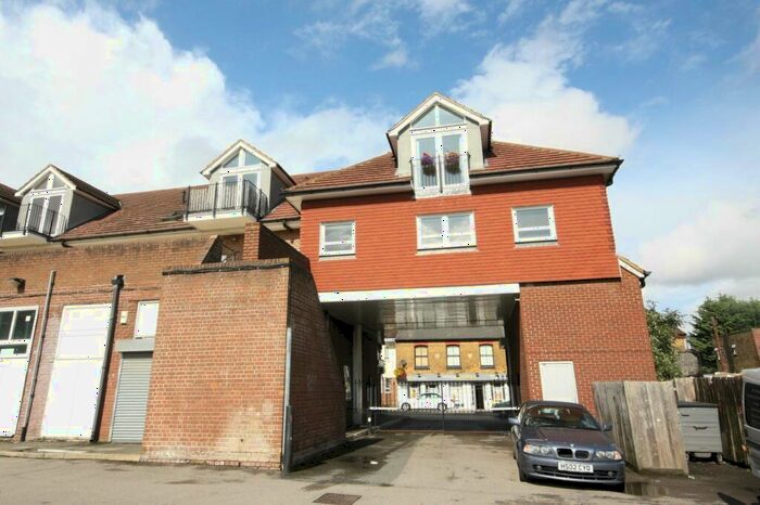 1 Bedroom Apartment To Rent In High Street, Iver, SL0