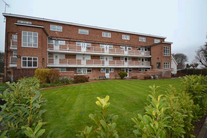1 Bedroom Flat To Rent In Finches Close, Corringham, Stanford-Le-Hope, SS17