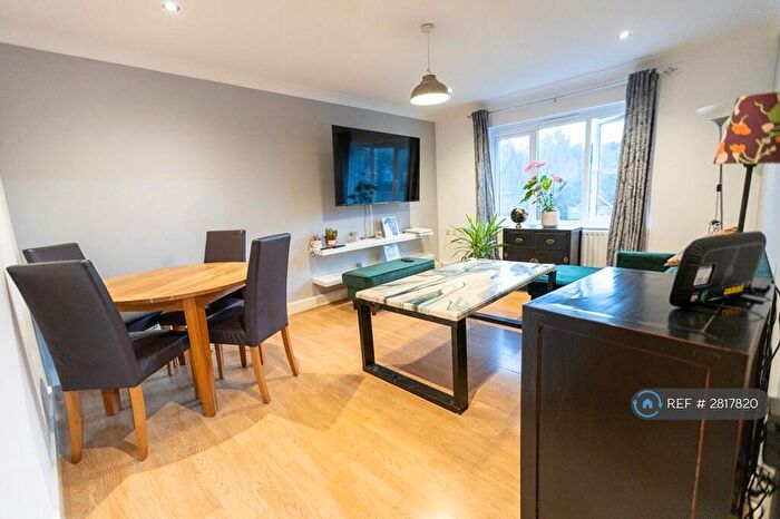 2 Bedroom Flat To Rent In Kendal Court, Kenley, CR8