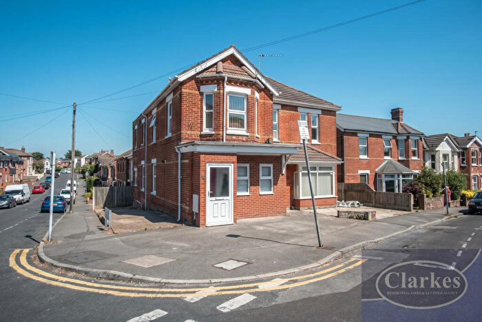 2 Bedroom Flat To Rent In Kemp Road, Winton, BH9