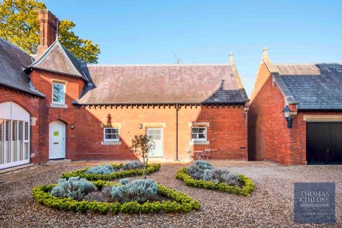 2 Bedroom Semi-Detached House For Sale In Frogmore Park, Watton At Stone, Hertford SG14