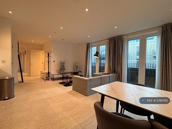 2 Bedroom Flat To Rent In Sidney St, London, E1