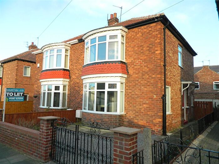 3 Bedroom Semi Detached House To Rent In Hollymead Drive, Guisborough, TS14