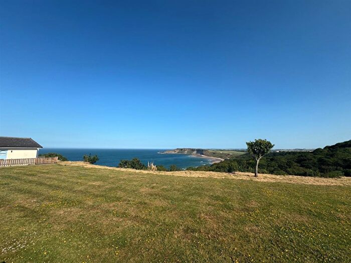 2 Bedroom Semi-Detached Bungalow To Rent In Knipe Point Drive, Osgodby, Scarborough, YO11