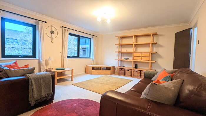 2 Bedroom Flat To Rent In Merchants Court, Bristol, BS8