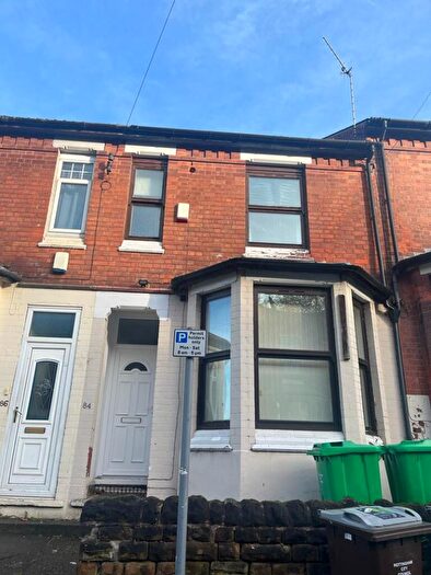 5 Bedroom House Of Multiple Occupation To Rent In Rothesay Avenue, Nottingham, NG7