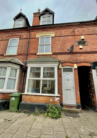 4 Bedroom Terraced House To Rent In Myrtle Avenue, Nottingham, NG7