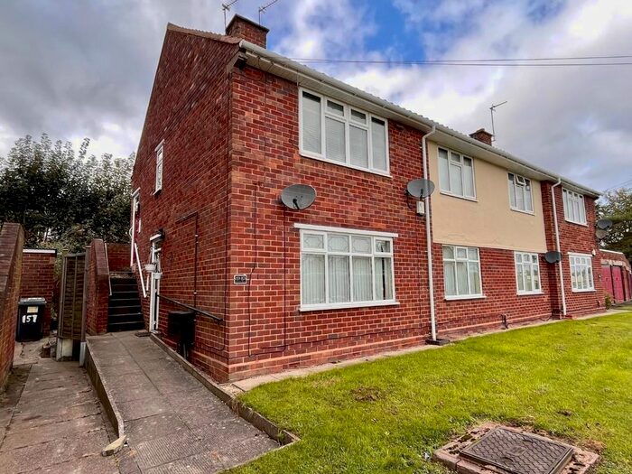 2 Bedroom Flat To Rent In Kenilworth Crescent, Parkfields, Wolverhampton, WV4
