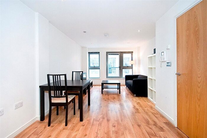 1 Bedroom Flat For Sale In Steward Street, London, E1