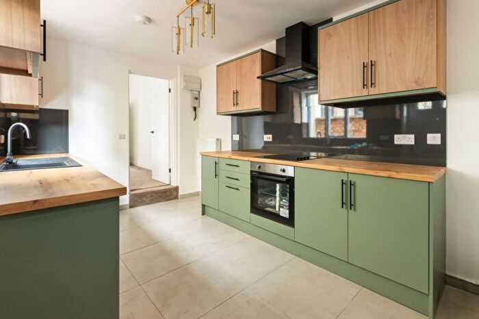 3 Bedroom Terraced House For Sale In Regent Terrace, Barrow Road, New Holland, North Lincs, DN19