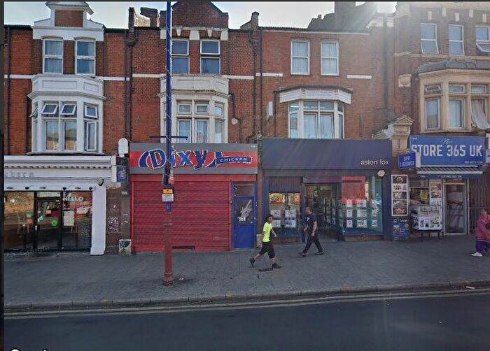 3 Bedroom Flat To Rent In London, E6