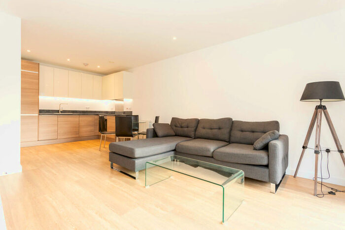 1 Bedroom Apartment To Rent In Plough Way, Surrey Quays, London, SE16