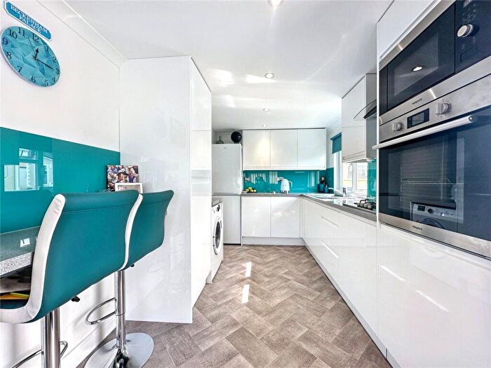 3 Bedroom Bungalow For Sale In Beckenham Park, Otterham Quay Lane, Rainham, Gillingham, ME8