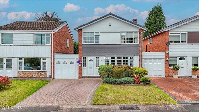 4 Bedroom Detached House For Sale In Kingscroft Road, Sutton Coldfield, West Midlands, B74