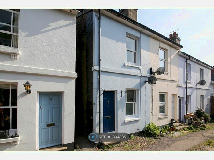 3 Bedroom Semi-Detached House To Rent In Clifton Place, Tunbridge Wells, TN1