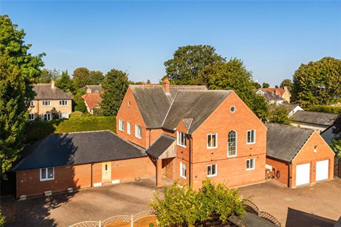 4 Bedroom Detached House For Sale In Kneesworth Street, Royston, Hertfordshire, SG8