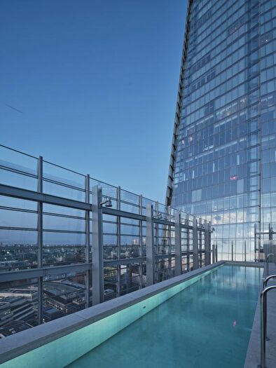 3 Bedroom Flat To Rent In Shard Place, London Bridge Street, SE1