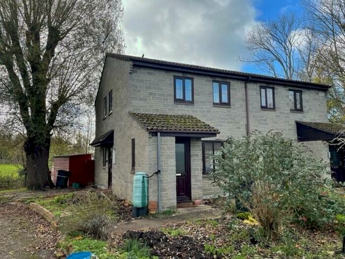 1 Bedroom Apartment For Sale In Lyster Gardens, Ilchester, BA22