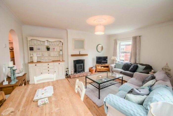 1 Bedroom Flat To Rent In Faulkner Street, Hoole, Chester, CH2