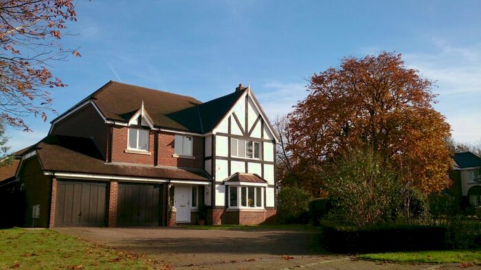5 Bedroom Detached House To Rent In Foxon Close, Caterham, CR3