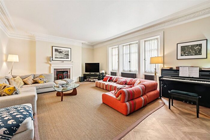 4 Bedroom Flat For Sale In Carlisle Place, London, SW1P