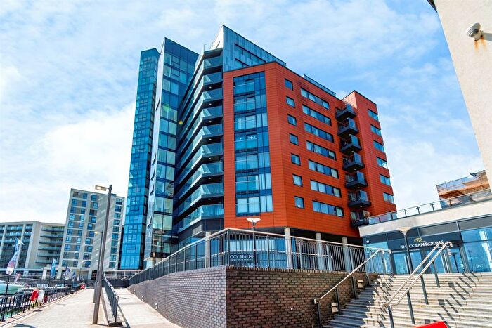 2 Bedroom Flat For Sale In Ocean Way, Southampton, SO14