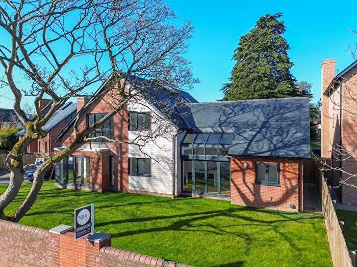 4 Bedroom Detached Bungalow For Sale In Sycamore Square, Gosforth, Newcastle Upon Tyne, NE3