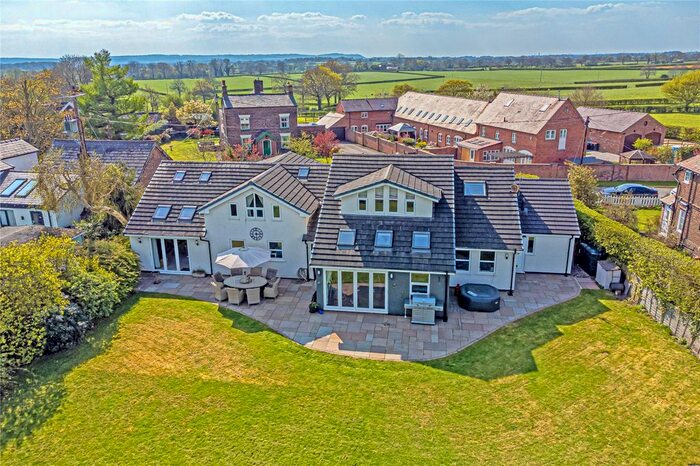 5 Bedroom Detached House For Sale In Street Lane, Lower Whitley, Warrington, Cheshire, WA4