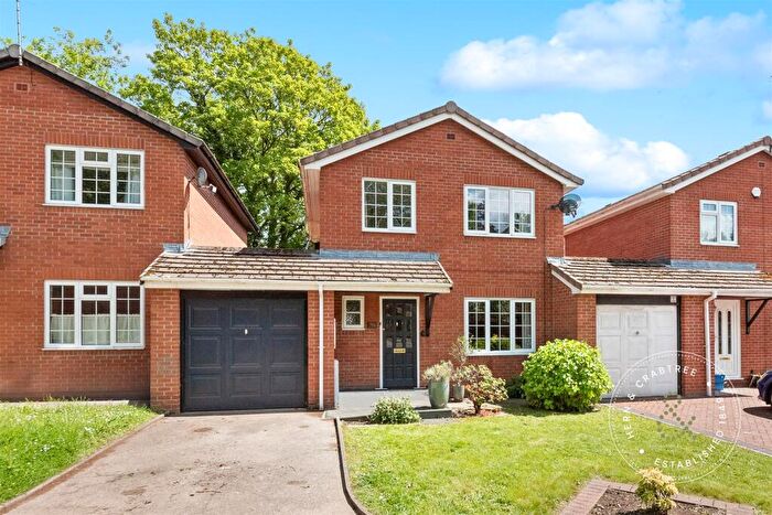3 Bedroom Detached House For Sale In Cae Syr Dafydd, Cardiff, CF11