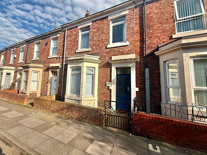 3 Bedroom Terraced House For Sale In Dilston Road, Arthurs Hill, Newcastle Upon Tyne, NE4