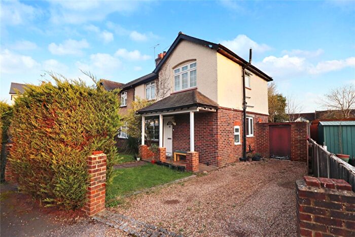 3 Bedroom Semi Detached House For Sale In St. Peters Road, Woking, Surrey, GU22