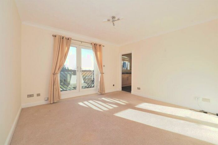 2 Bedroom Apartment To Rent In Aragon Lodge, Boleyn Court, Epping New Road, Buckhurst Hill, IG9