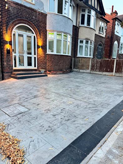 3 Bedroom Semi Detached House To Rent In Perry Road, Nottingham, NG5