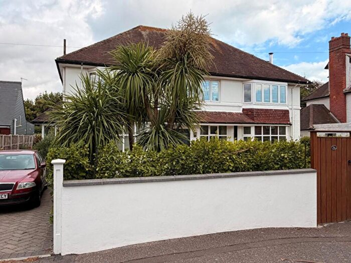 4 Bedroom Apartment To Rent In Penrith Road, Bournemouth, BH5