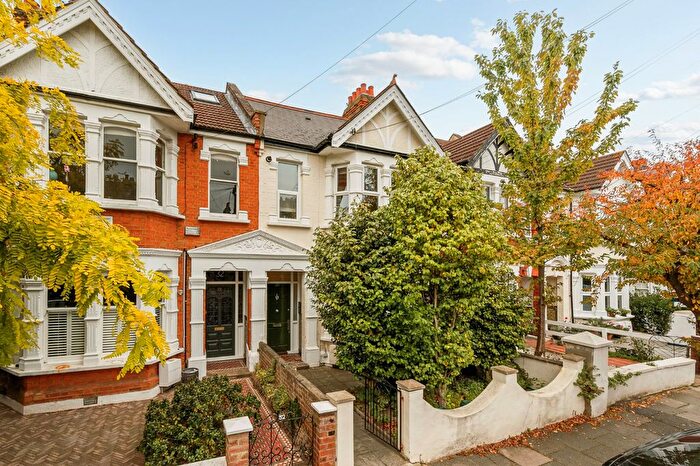 2 Bedroom Terraced House To Rent In First Avenue, Askew Village, W3