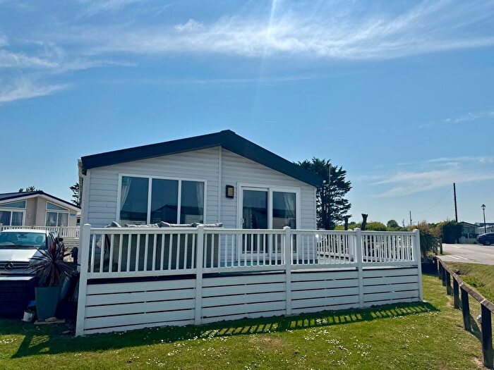2 Bedroom Park Home For Sale In St. Johns Road, Whitstable, Kent, CT5