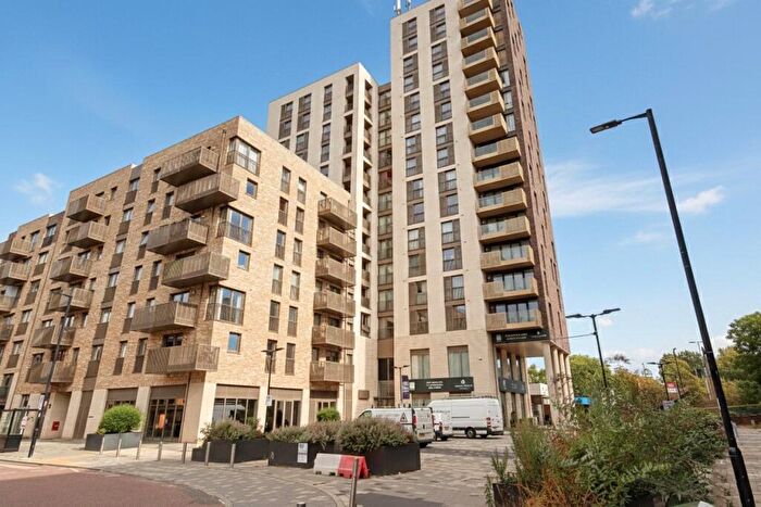 1 Bedroom Flat For Sale In Alma Road, Enfield, EN3