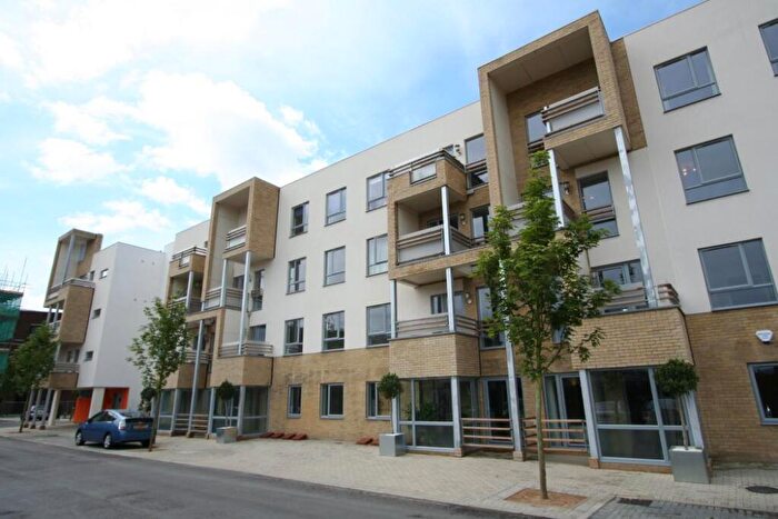 2 Bedroom Apartment To Rent In Glenalmond Avenue, Cambridge, CB2