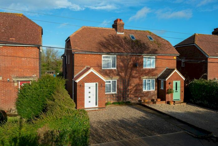 3 Bedroom Semi-Detached House For Sale In Church Lane, Waltham, Canterbury, CT4