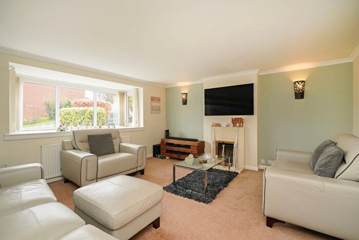 4 Bedroom Detached Bungalow For Sale In Wyvern Gardens, Sheffield, S17